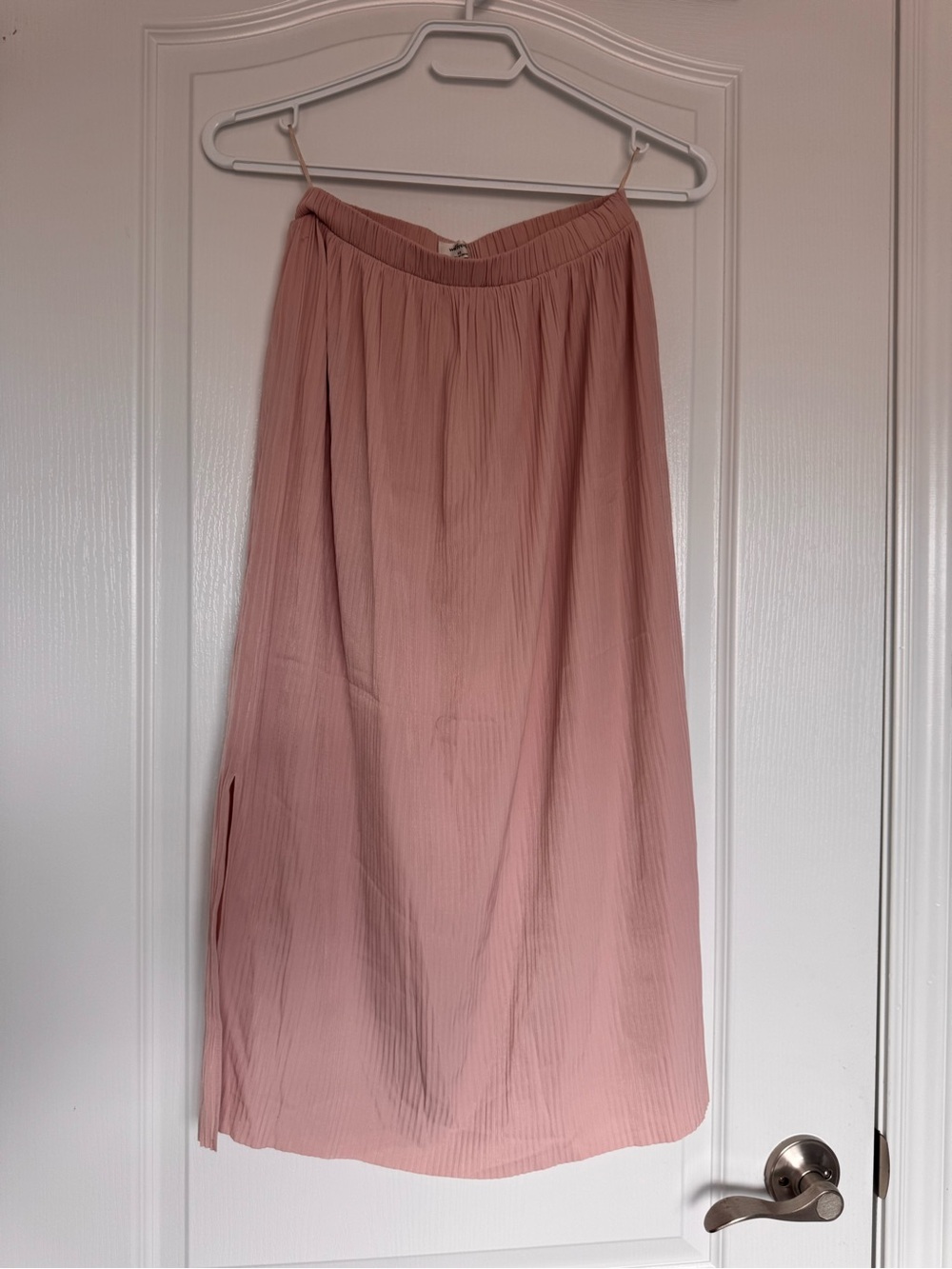 Aritzia - Wilfred Blush Pink Pleated Midi Skirt